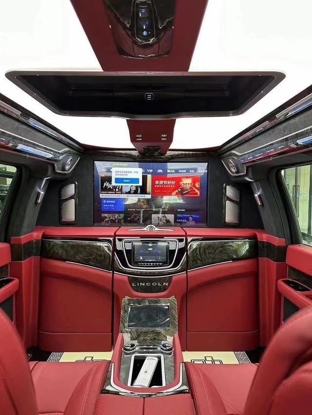24款林肯领袖一号长轴5.98米蓝牌c照驾驶现车最低价格