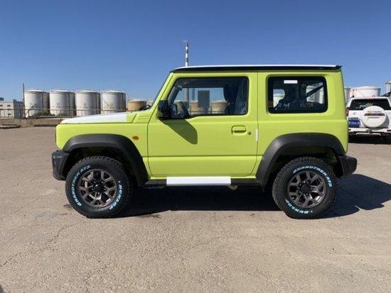 2024款铃木吉姆尼1.5l天津港现车价格直降到底