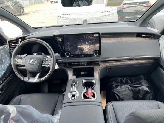 24款雷克萨斯LM350h天津港裸车无需加价特惠价格