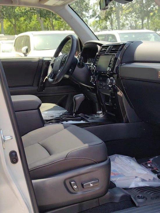 23款丰田超霸现车性能配置详解购车指南 天津价格