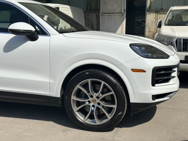 24款保时捷卡宴3.0t 豪华suv平行进口现车优惠20万起