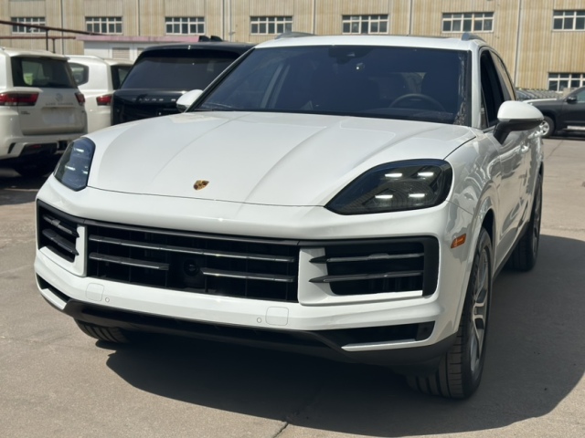 24款保时捷卡宴3.0t 豪华suv平行进口现车优惠20万起