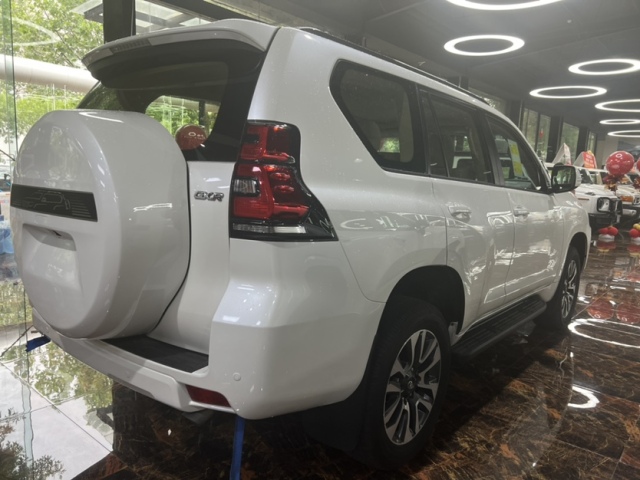 24款丰田霸道4.0最新行情走势50万起售