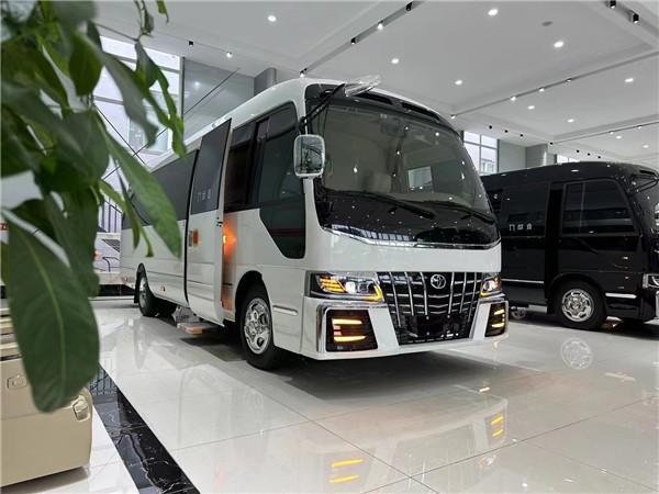 哈尔滨丰田考斯特4s店 考斯特7座座9座10座11座12座现车直降7万
