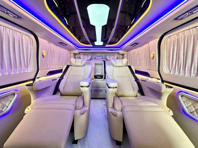 进口丰田海狮商务车萨尔法小海狮现车