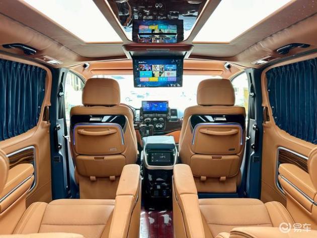 丰田小海狮/萨尔法/格兰维亚7座商务车