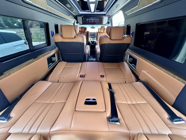 2024款丰田海狮报价房车卫生间版天津报价可一成首付开回家