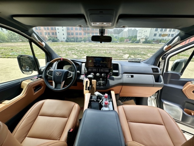 2024款丰田海狮报价房车卫生间版天津报价可一成首付开回家