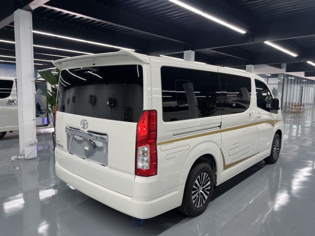 24款海狮3.5 自动平顶短轴7座商务车