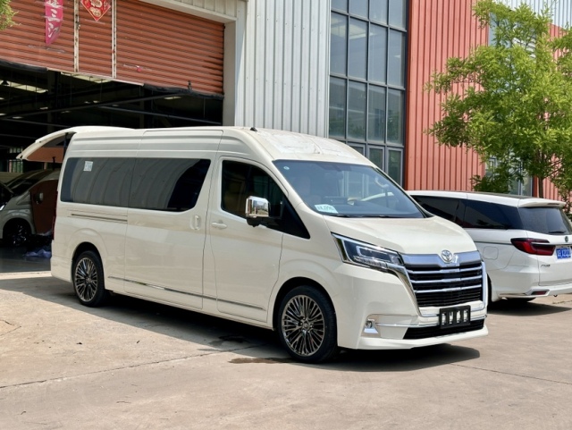 2024款丰田海狮报价房车卫生间版天津报价可一成首付开回家