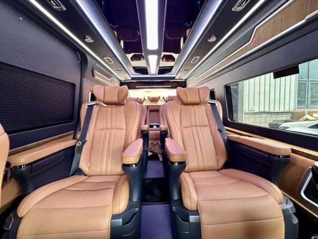 2024款丰田海狮报价房车卫生间版天津报价可一成首付开回家