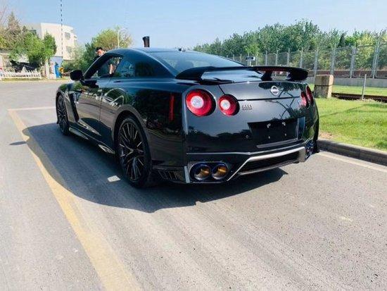 24款日产尼桑战神gtr 3.8t促销优惠20万起售支持零首付购车