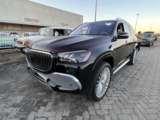 24款奔驰GLS600迈巴赫双拼色本月最新报价行情