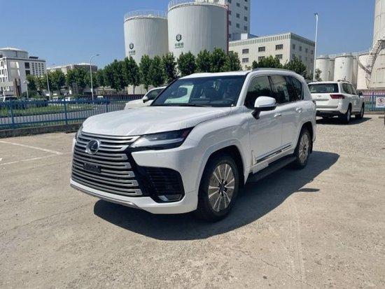 平行进口最新款 柴油雷克萨斯LX500 天津现车限时优惠25万 