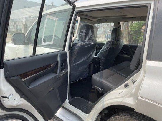 24款三菱帕杰罗V93 绝版车型3.0 V6 港口售价25.5万现车