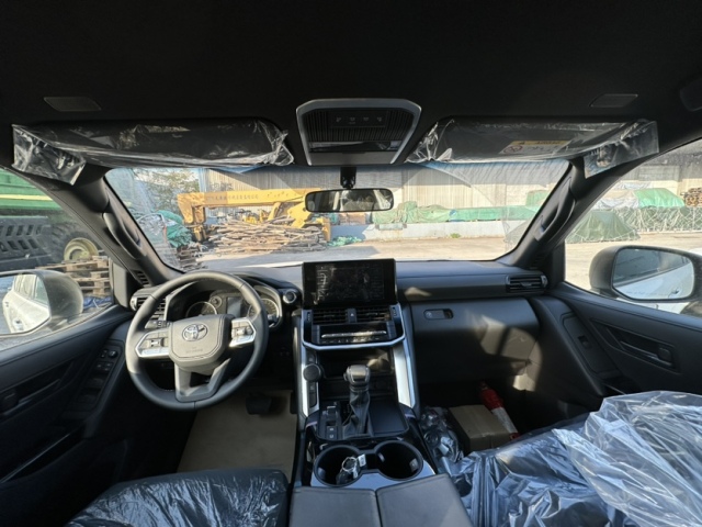 最新行情 25款酷路泽丰田LC300酷路泽4000最新报价60多万