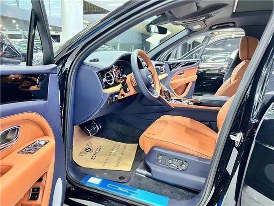 24款宾利添越加长版现车 年底钜惠热销中