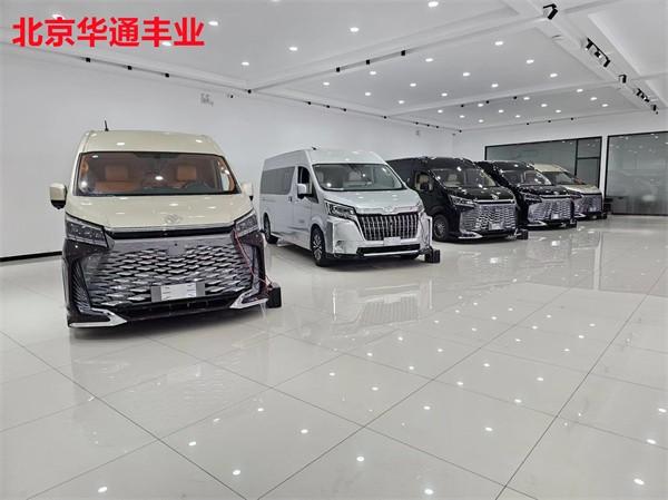 2025新款丰田海狮6座带卫生间版95.8万