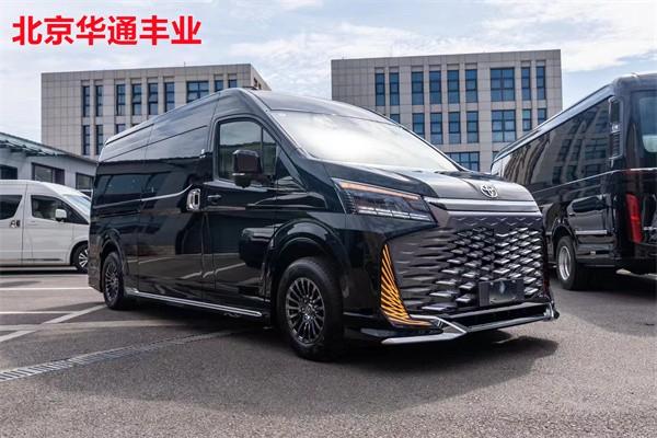 2025新款丰田海狮6座带卫生间版95.8万
