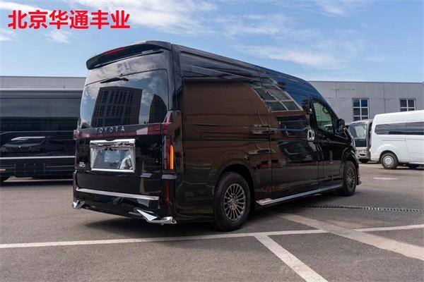 2025新款丰田海狮6座带卫生间版95.8万