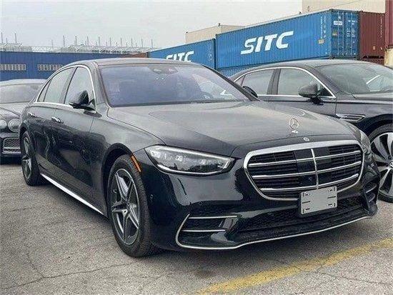 24款奔驰S500 四驱长轴 彰显豪华优雅气质 港口现车110余万可分期