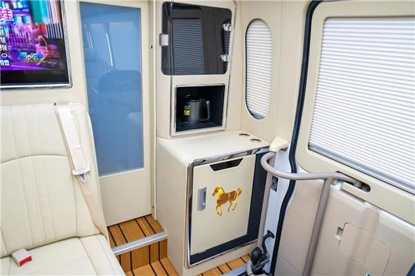 丰田考斯特19座价格45万 88万 65万 85万 95万