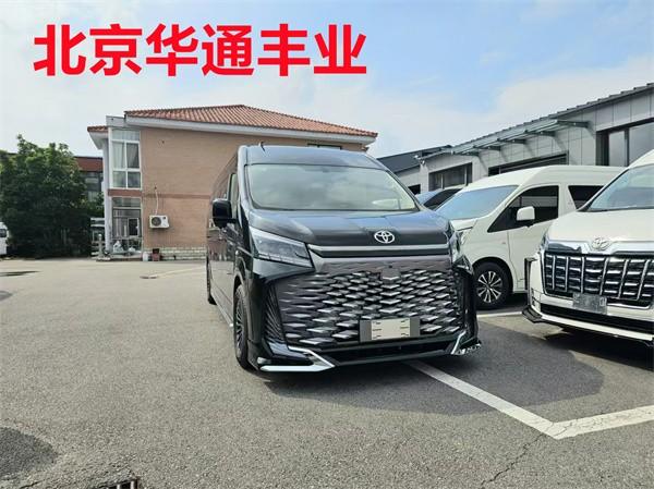 丰田海狮9座与6座油耗对比，哪款更经济？