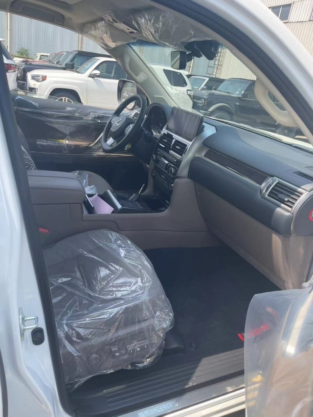 23款雷克萨斯GX460绝版大V8清仓处理80来万起售