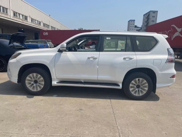 23款雷克萨斯GX460绝版大V8清仓处理80来万起售