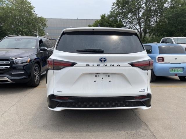 丰田塞纳双擎2.5L舒适版最新落地价参考