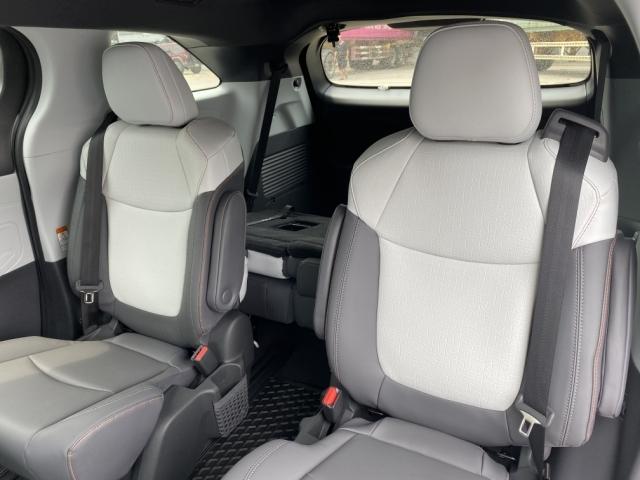 丰田塞纳双擎2.5L舒适版最新落地价参考