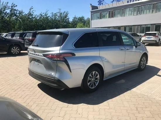丰田 赛那SIENNA 2024款 2.5L混动 至尊版报价