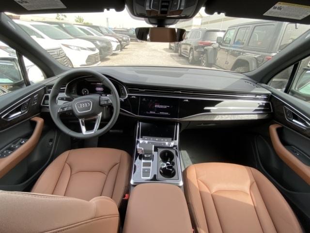 2025款奥迪Q7顶配3.0T现车优惠价 手续全