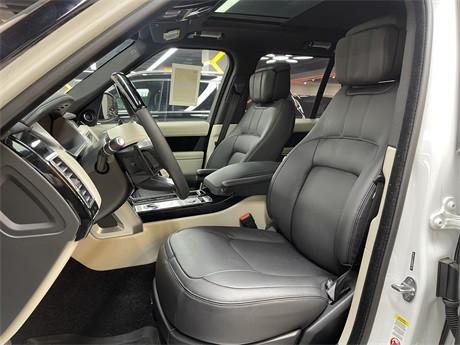 新款路虎揽胜行政3.0加版黑曜版HSE报价