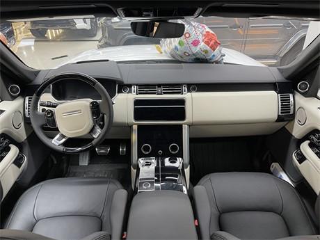 新款路虎揽胜行政3.0加版黑曜版HSE报价