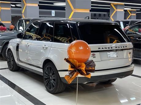 新款路虎揽胜行政3.0加版黑曜版HSE报价