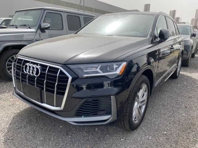 2025款奥迪Q7顶配3.0T现车优惠价 手续全