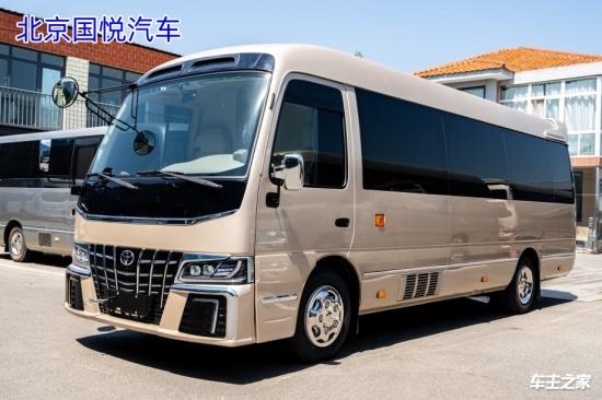 丰田考斯特7座大型商务旅居车深圳落地多少钱