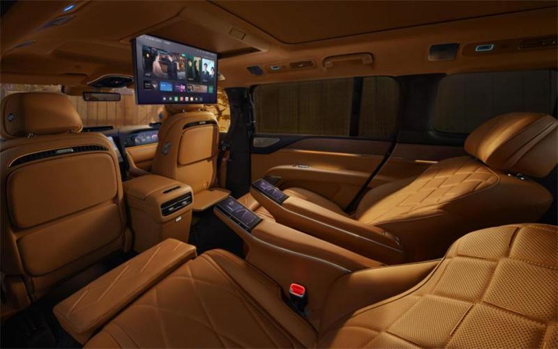 仰望U8L鼎世版正式上市，以鼎级安全重构行政豪华SUV新标杆