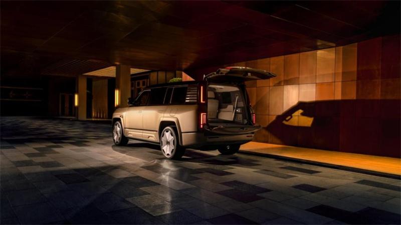 仰望U8L鼎世版正式上市，以鼎级安全重构行政豪华SUV新标杆