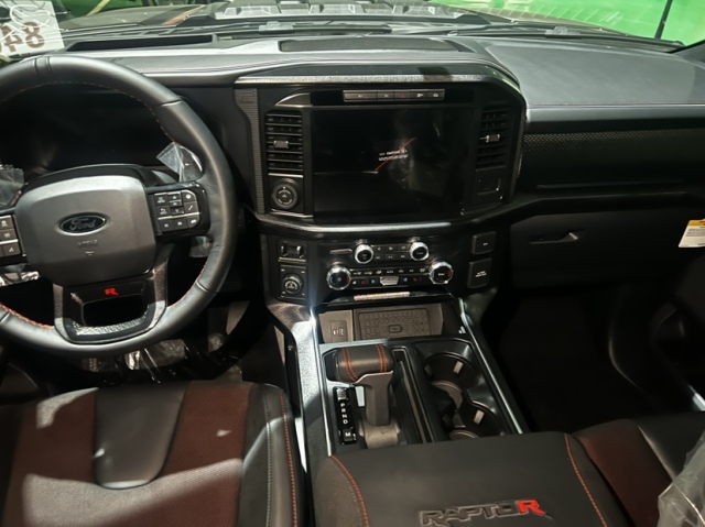 2025款福特F150 5.2T Raptor 猛禽R 豪华大皮卡王者归来